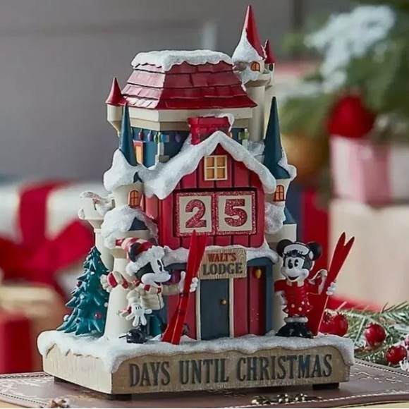 Walt’s Lodge Mickey and Minnie Christmas Countdown - Picture 1 of 8